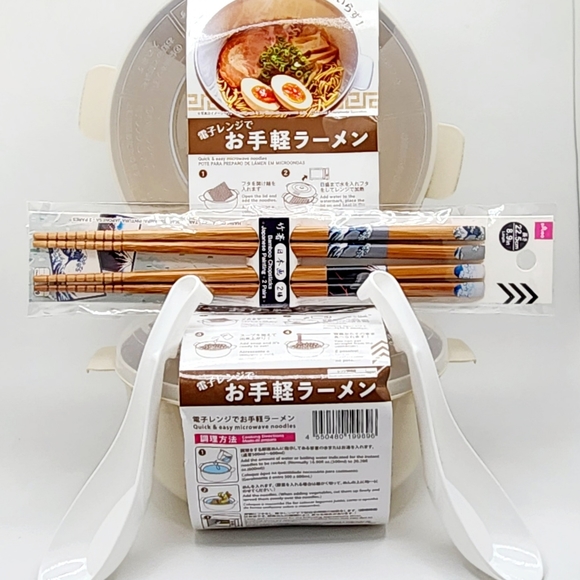 MICROWAVE RAMEN NOODLE COOKER 2 BOWL SET 2 PR Chopsticks 2 no slide soup spoons - Picture 1 of 11